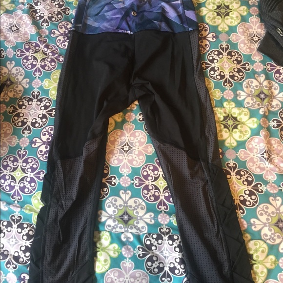 Lululemon tights - Picture 2 of 2